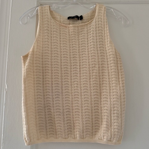 Theory Crochet Top Minimalist Quiet Luxury Coastal Cottagecore - Picture 8 of 12